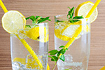 Вода с лимоном — всем ли нужно начинать с нее день